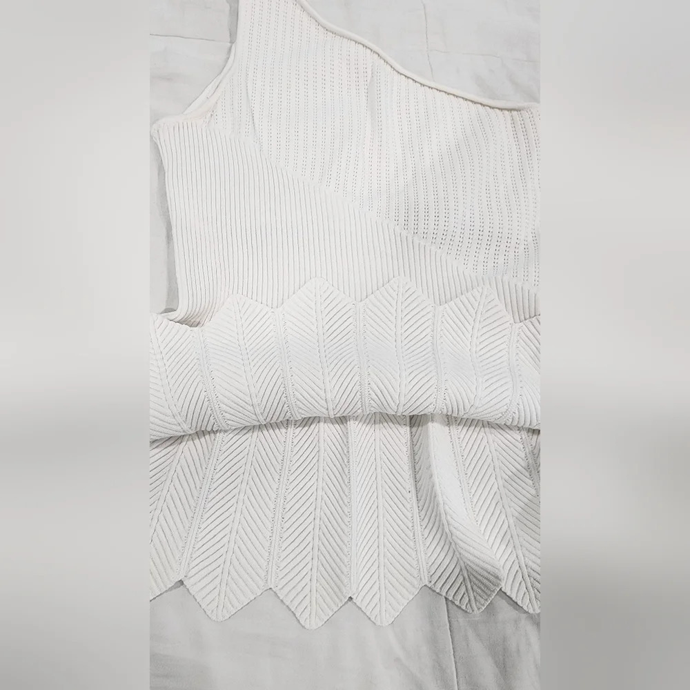 New York & Company White Sleeveless - Off the Shoulder Knit Top Size S - Picture 5 of 8